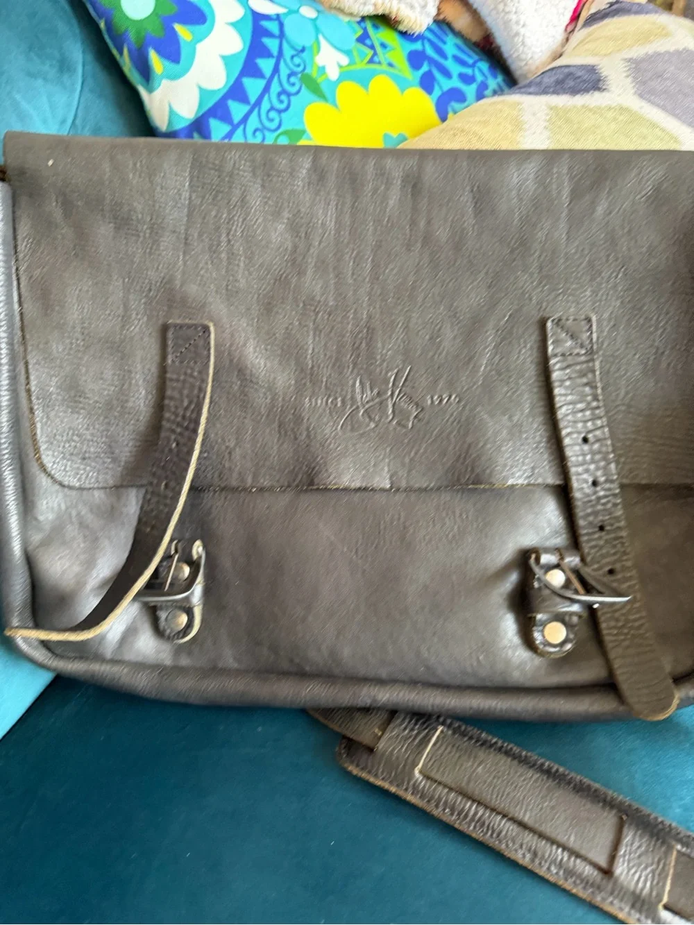 Men's Fluevog Black Leather Messenger Bag - Classic Professional Briefcase